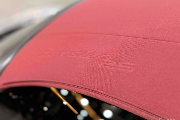 2022 Porsche Boxster с пробегом 9 700 км