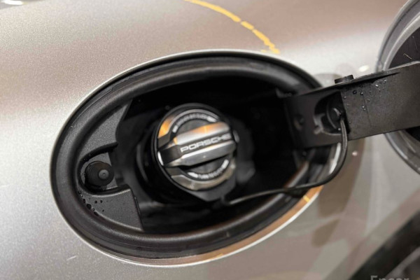 2022 Porsche Boxster с пробегом 9 700 км