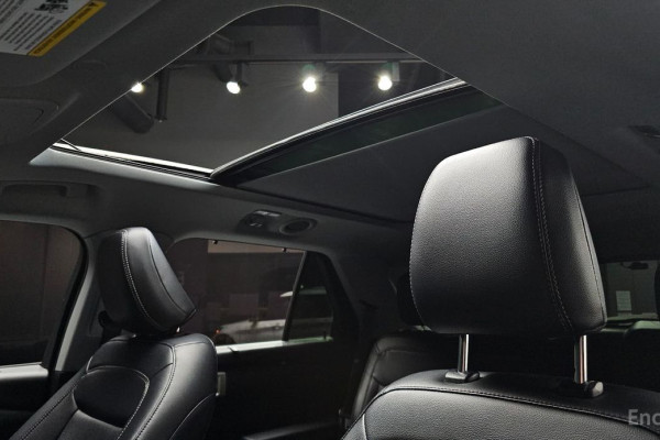 2023 Ford Explorer с пробегом 18 880 км