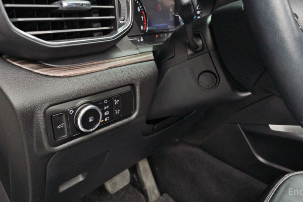 2023 Ford Explorer с пробегом 18 880 км