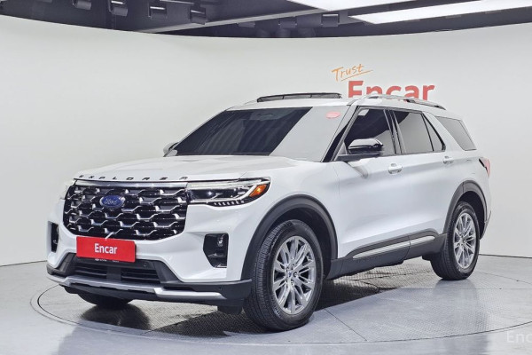 2025 Ford Explorer с пробегом 17 952 км
