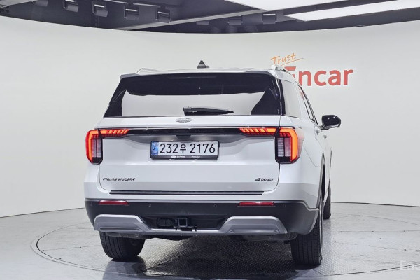 2025 Ford Explorer с пробегом 17 952 км