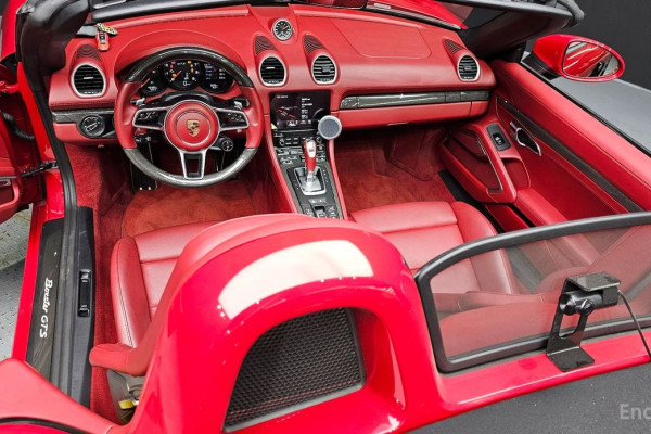 2024 Porsche Boxster с пробегом 49 489 км