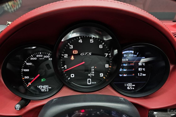 2024 Porsche Boxster с пробегом 49 489 км