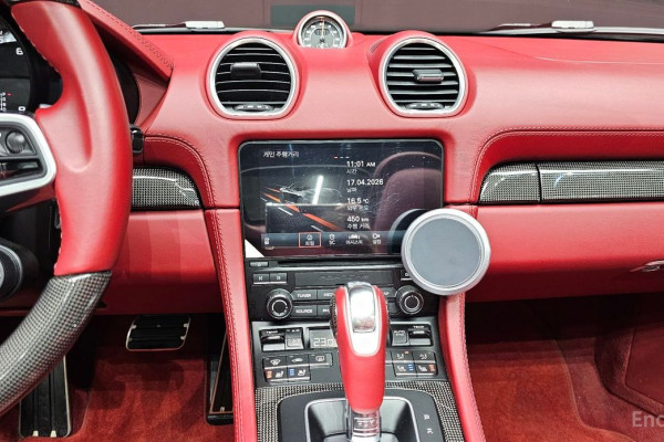 2024 Porsche Boxster с пробегом 49 489 км