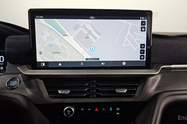 2025 Ford Explorer с пробегом 17 952 км