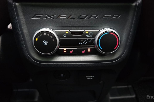 2025 Ford Explorer с пробегом 17 952 км