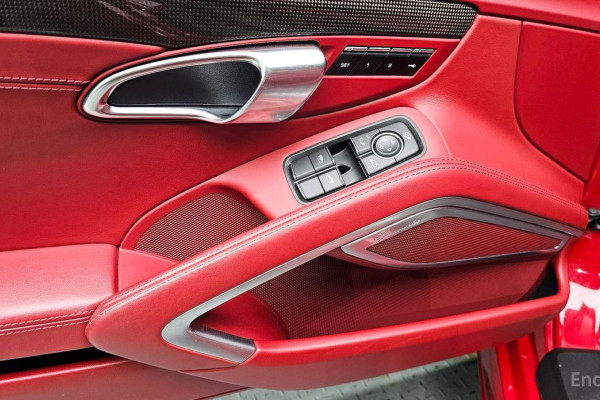 2024 Porsche Boxster с пробегом 49 489 км