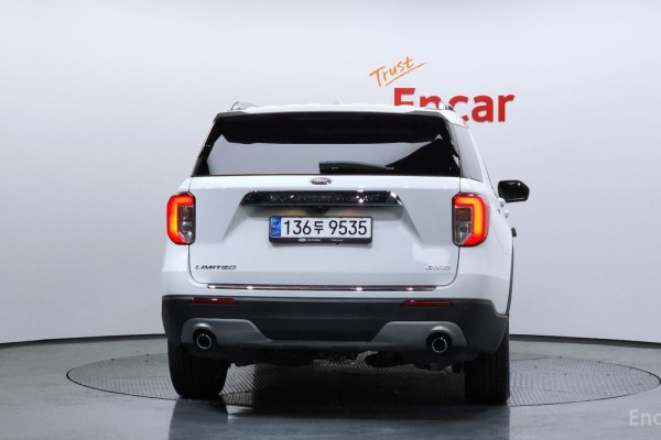 2023 Ford Explorer с пробегом 20 553 км