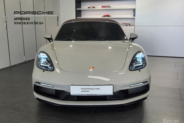 2023 Porsche Boxster с пробегом 8 778 км