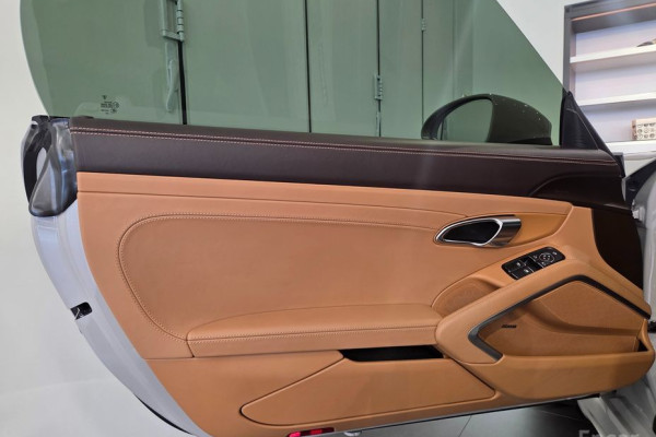 2023 Porsche Boxster с пробегом 8 778 км