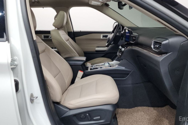 2023 Ford Explorer с пробегом 20 553 км