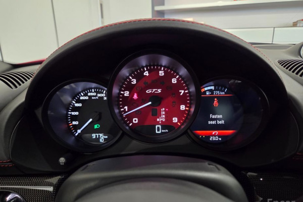 2023 Porsche Boxster с пробегом 9 775 км