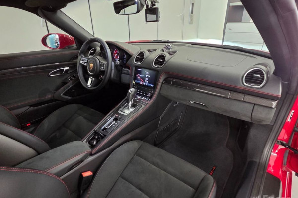 2023 Porsche Boxster с пробегом 9 775 км