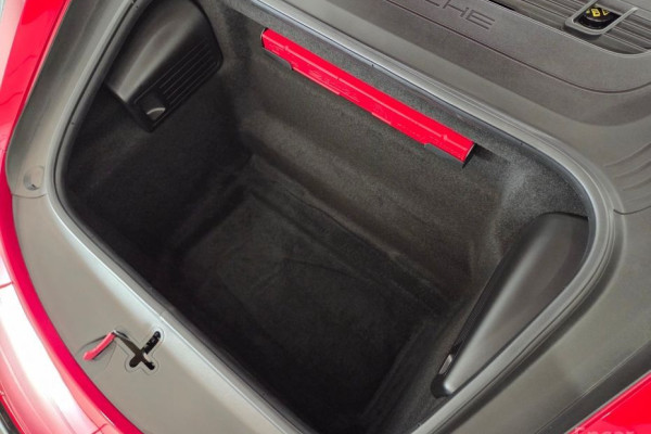 2023 Porsche Boxster с пробегом 9 775 км