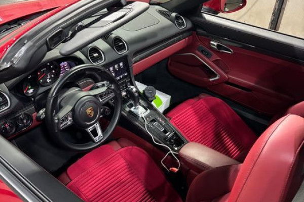 2021 Porsche Boxster с пробегом 21 500 км