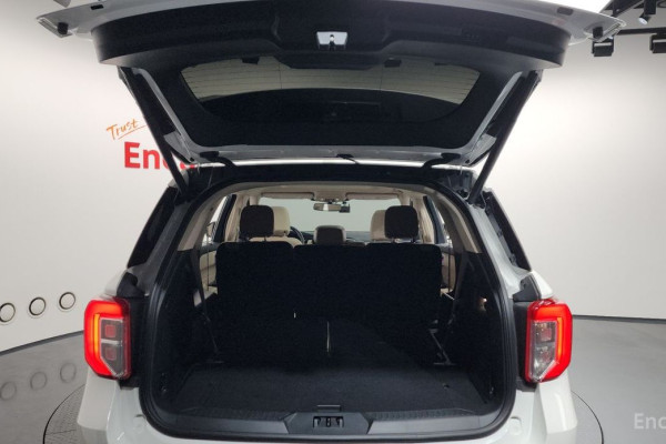 2023 Ford Explorer с пробегом 20 553 км