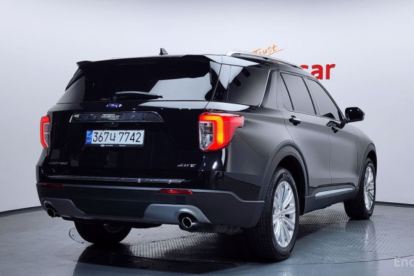 2023 Ford Explorer с пробегом 26 650 км