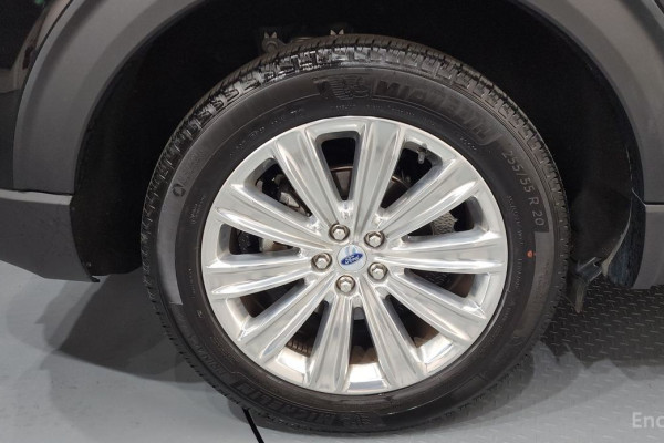 2023 Ford Explorer с пробегом 26 650 км