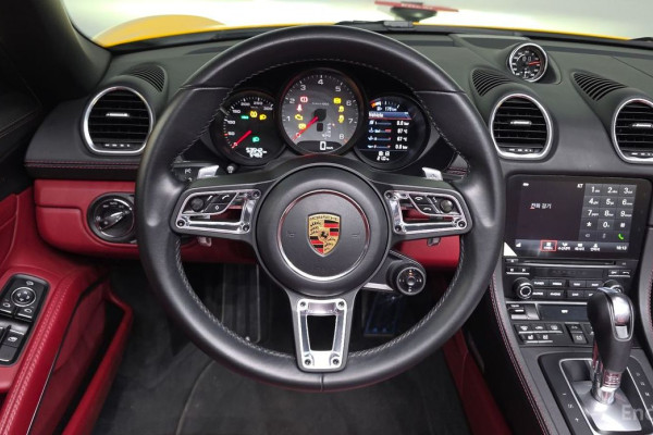 2020 Porsche Boxster с пробегом 53 542 км