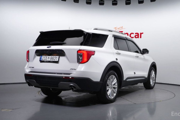 2023 Ford Explorer с пробегом 45 939 км