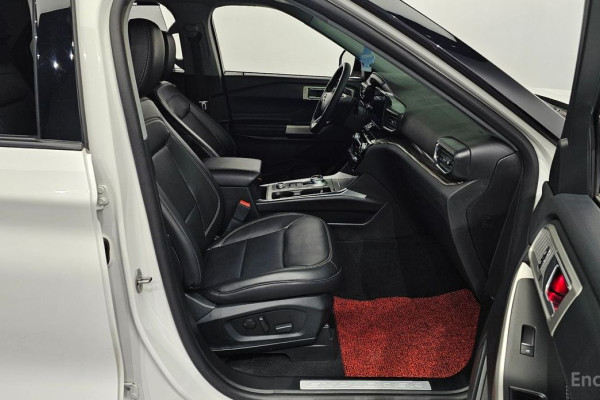 2023 Ford Explorer с пробегом 45 939 км