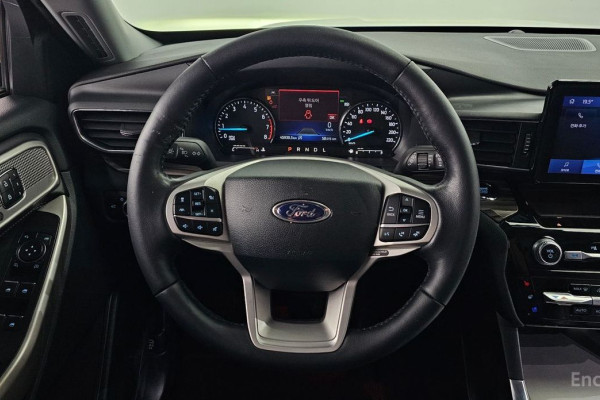 2023 Ford Explorer с пробегом 45 939 км