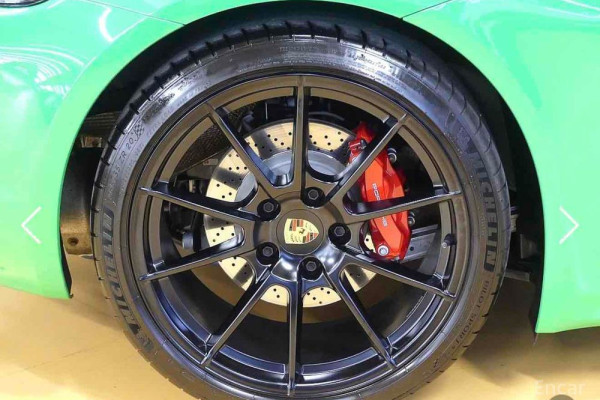 2023 Porsche Boxster с пробегом 13 900 км