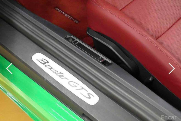 2023 Porsche Boxster с пробегом 13 900 км