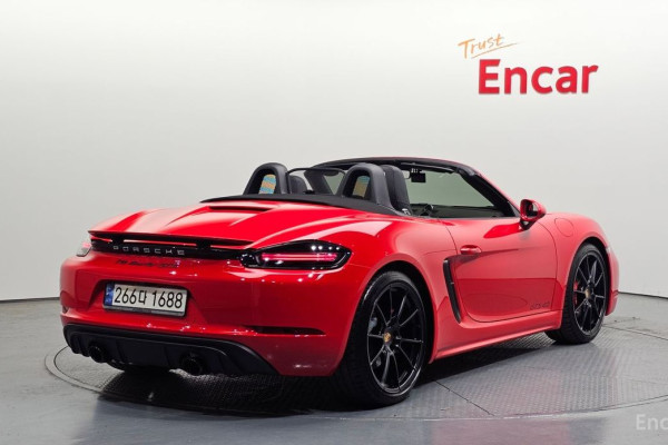 2024 Porsche Boxster с пробегом 6 731 км