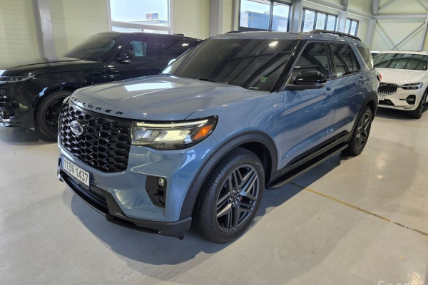 2025 Ford Explorer с пробегом 1 327 км