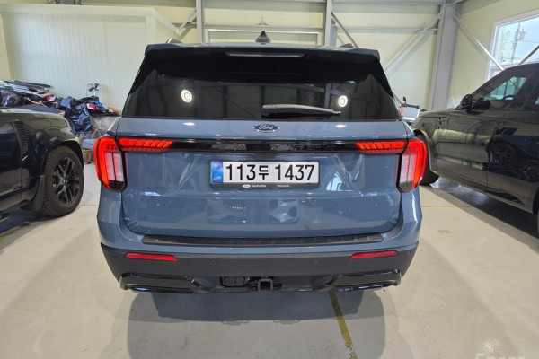 2025 Ford Explorer с пробегом 1 327 км