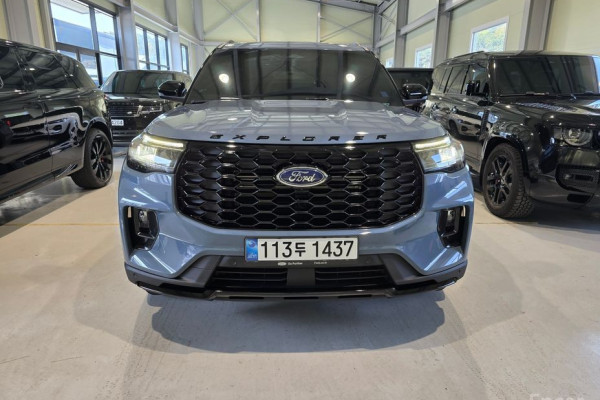2025 Ford Explorer с пробегом 1 327 км