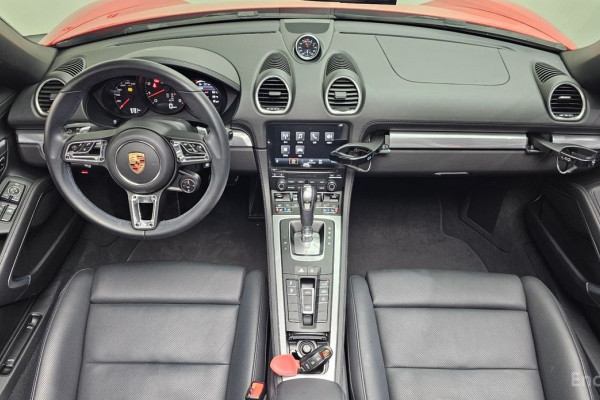 2024 Porsche Boxster с пробегом 6 731 км