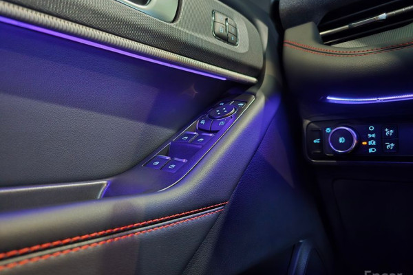 2025 Ford Explorer с пробегом 1 327 км