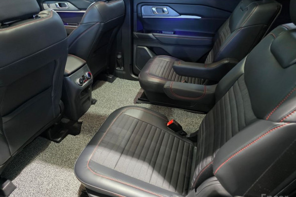 2025 Ford Explorer с пробегом 1 327 км