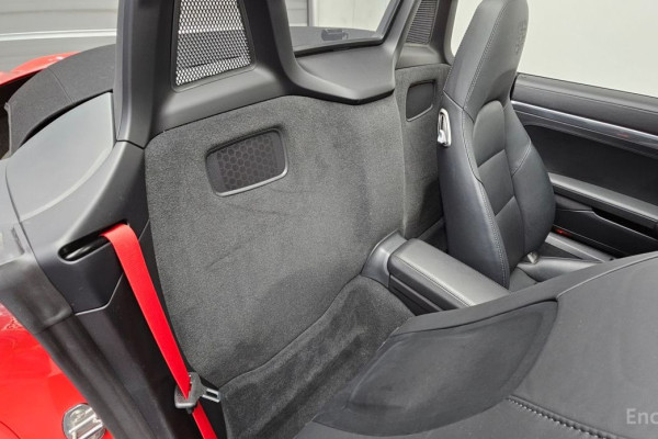 2024 Porsche Boxster с пробегом 6 731 км