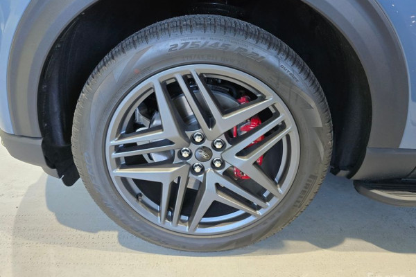 2025 Ford Explorer с пробегом 1 327 км