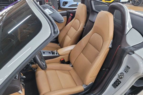 2022 Porsche Boxster с пробегом 10 400 км