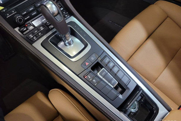 2022 Porsche Boxster с пробегом 10 400 км