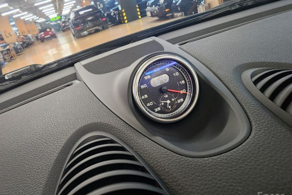 2017 Porsche Boxster с пробегом 16 600 км