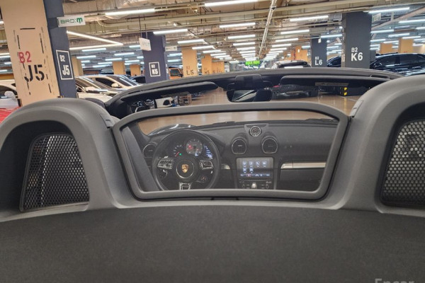 2017 Porsche Boxster с пробегом 16 600 км