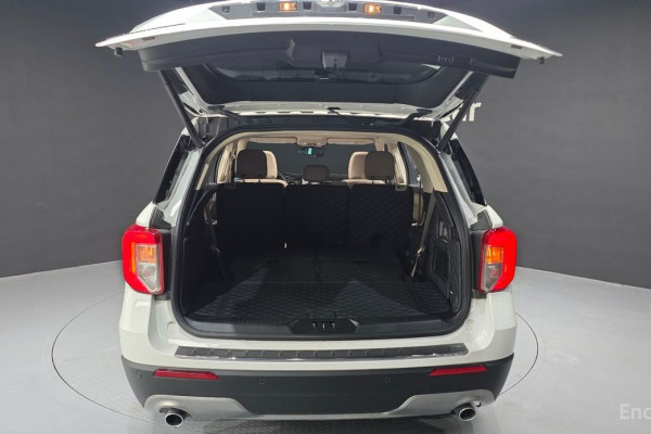 2023 Ford Explorer с пробегом 3 671 км