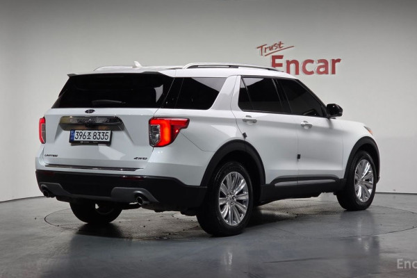2023 Ford Explorer с пробегом 23 266 км