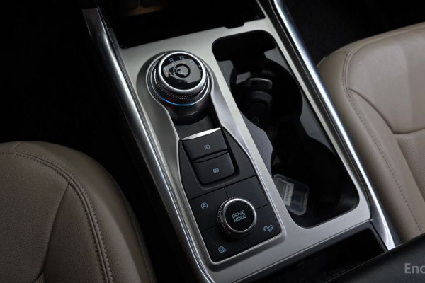 2023 Ford Explorer с пробегом 23 266 км