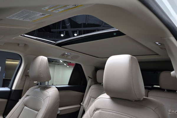 2023 Ford Explorer с пробегом 23 266 км