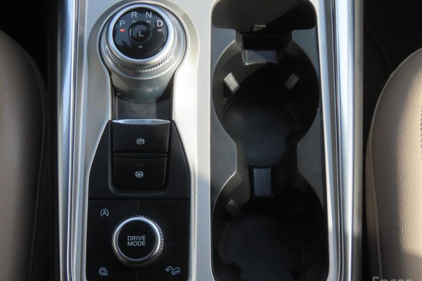 2023 Ford Explorer с пробегом 13 915 км