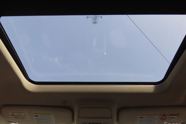 2023 Ford Explorer с пробегом 13 915 км