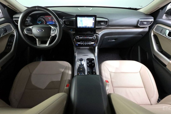 2023 Ford Explorer с пробегом 10 240 км