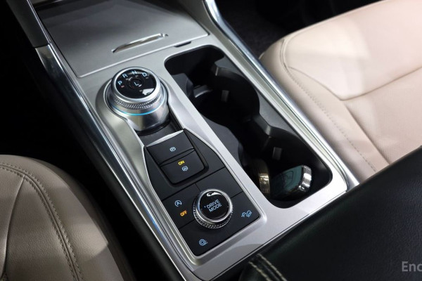 2023 Ford Explorer с пробегом 10 240 км